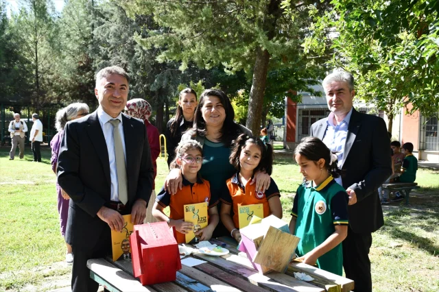Batman'da Renkli Bir Gün: Çocuklar Kuş Yuvalarını Boyadı