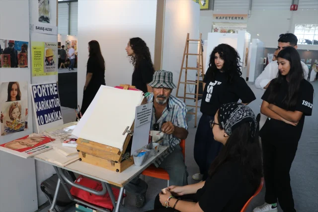 Adana Sanat Yağmuruna Hazır: Artconcept Fuarı'na Yoğun İlgi
