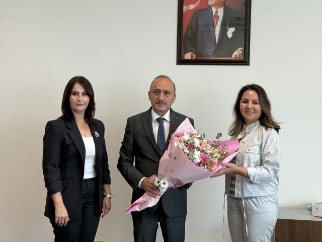 Tekirdağ NKÜ ve Öz Sağlık-İş Sendikası Örnek Sözleşme İmzaladı