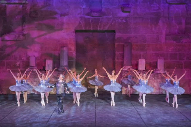 Aspendos'ta Muhteşem "Don Kişot" Gösterisi Nefes Kesti