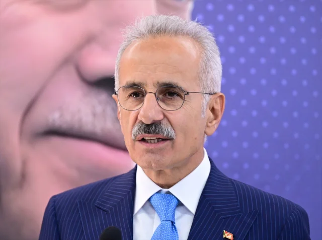 Bakan Uraloğlu İstanbul Havalimanı'nın Başarısını Vurguladı