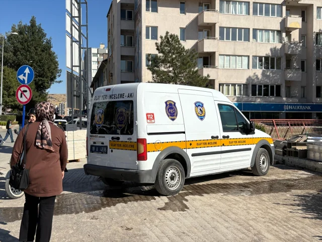 Çankırı'da Şok! Bıçaklar Çekildi, Üç Kişi Yaralandı