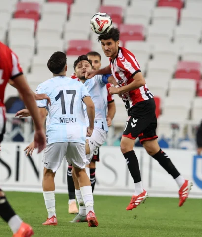Sivasspor'dan Adana Demirspor'a Gol Şovu: 5-0