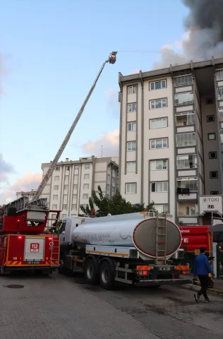 Ordu'da 8 Katlı Binada Korkutan Yangın