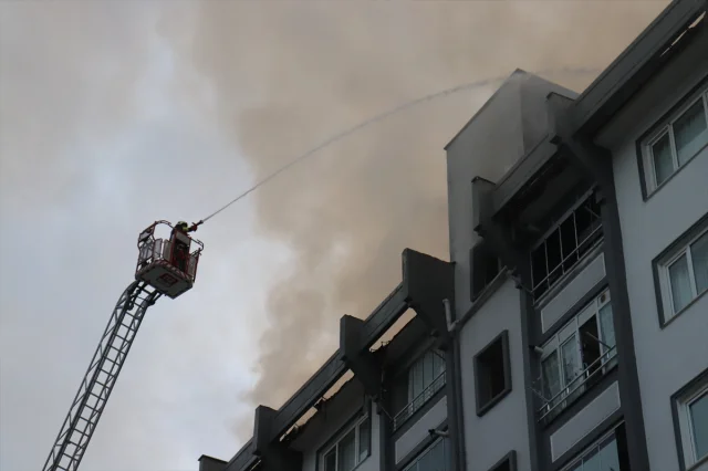Ordu'da 8 Katlı Binada Korkutan Yangın