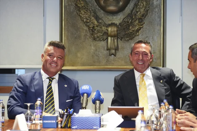 Fenerbahçe'nin Yeni Başlangıcı Yuvarlandı Çekemeyen Patlasın!