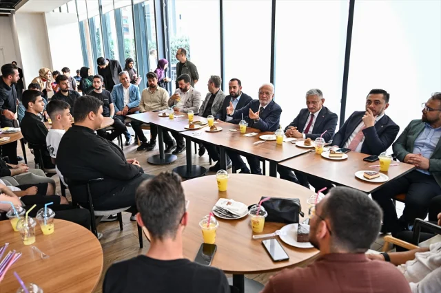 Mustafa Elitaş'ın Çarpıcı Konuşması Başakşehir'de Yankı Buldu