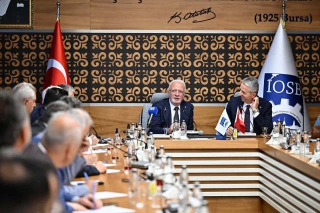 Mustafa Elitaş'ın Çarpıcı Konuşması Başakşehir'de Yankı Buldu