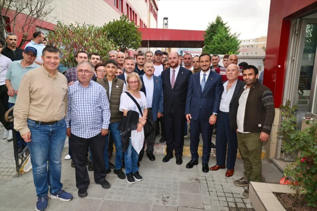 AK Parti'den Arnavutköy'de Önemli Ziyaret: Fabrika İşçileriyle Buluşma