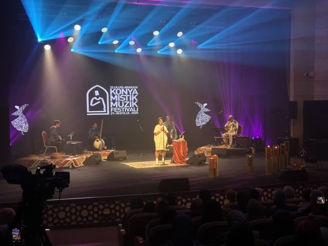 Konya Mistik Müzik Festivali Coşkulu Bir Atmosferde Sürüyor