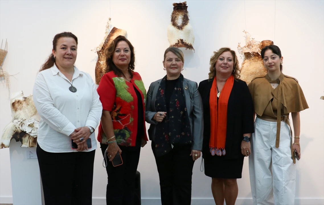 Sofya'da Türk Sanatçılardan Büyüleyici Sergi