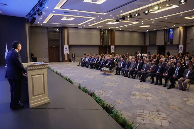Cumhurbaşkanı Yardımcısı Yılmaz'dan Ekonomik Büyüme ve Kalkınma Vizyonu