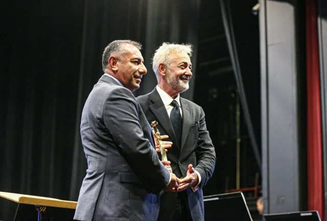 Altın Koza Film Festivali'nde Onur Ödülleri Sahiplerini Büyüledi