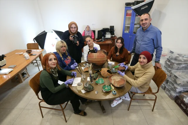Ani Ören Yeri'nde Kadın Arkeologların Efsanevi Keşfi