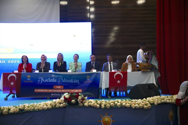 Van'da AK Parti Kadın Kolları'nın Buluşması Gündem Yarattı: İşte Detaylar