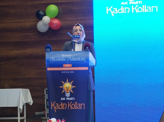 Van'da AK Parti Kadın Kolları'nın Buluşması Gündem Yarattı: İşte Detaylar