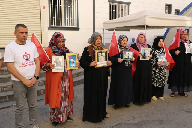PKK'nın Pençesindeki Annelerin Umutlu Bekleyişi Devam Ediyor