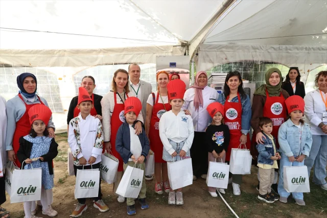 Edirne Gastronomi Festivali'nde Kek Yarışı Nefes Kesti