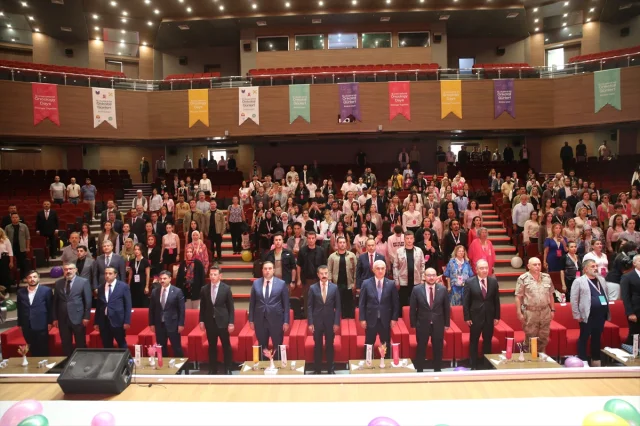Muş'ta Onkoloji Günleri Başladı: Sağlıkta Umut Veren Buluşma