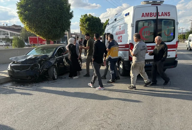 Çorum'da Trafik Kazasında Üç Kişi Yaralandı: İşte Detaylar