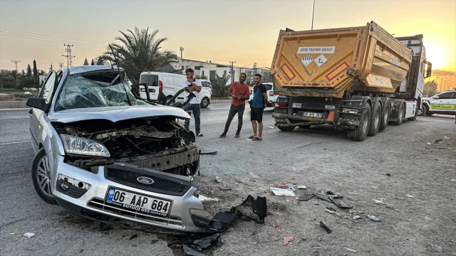 Adana'da Korkunç Trafik Kazası: 2 Kişi Hayatını Kaybetti