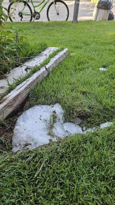 Antalya'da Buz Kütlesi Gökyüzünden Düştü Tüm Gözler Onu Konuşuyor