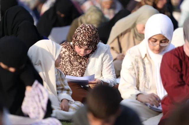Irak'ta Binlerce Kişi Hz. Muhammed'in İzinde: Dev Organizasyon Yoğun İlgi Gördü