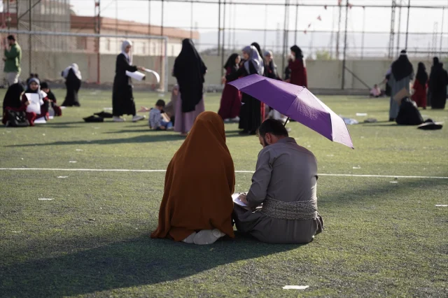 Irak'ta Binlerce Kişi Hz. Muhammed'in İzinde: Dev Organizasyon Yoğun İlgi Gördü