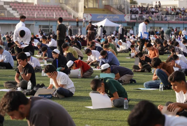Irak'ta Binlerce Kişi Hz. Muhammed'in İzinde: Dev Organizasyon Yoğun İlgi Gördü