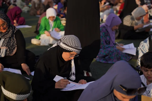 Irak'ta Binlerce Kişi Hz. Muhammed'in İzinde: Dev Organizasyon Yoğun İlgi Gördü