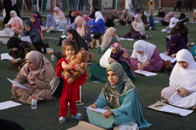 Irak'ta Binlerce Kişi Hz. Muhammed'in İzinde: Dev Organizasyon Yoğun İlgi Gördü