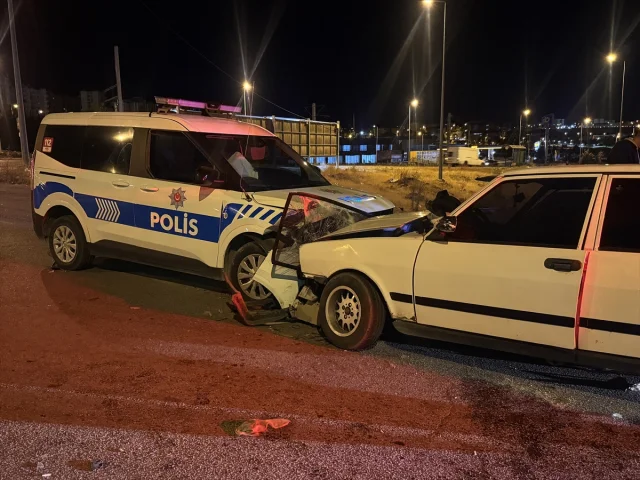 Kayseri'de Polis Kovalamacası Kazayla Bitti: İki Polis Yaralı