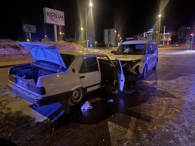 Kayseri'de Polis Kovalamacası Kazayla Bitti: İki Polis Yaralı