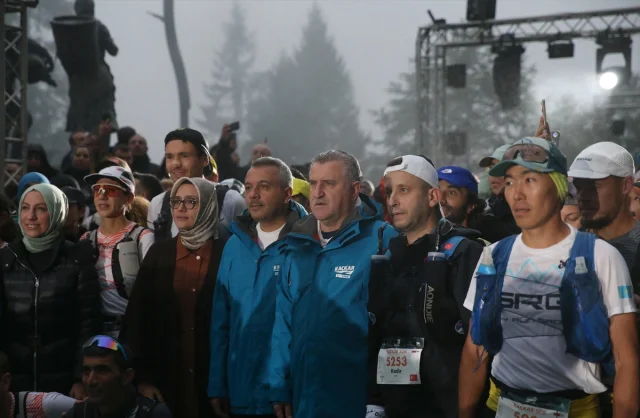 Rize'de Dünyanın Zirvesine Tırmanış Başladı