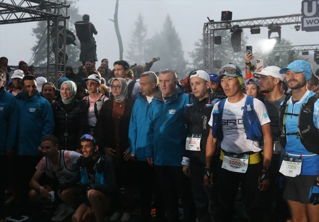 Rize'de Dünyanın Zirvesine Tırmanış Başladı