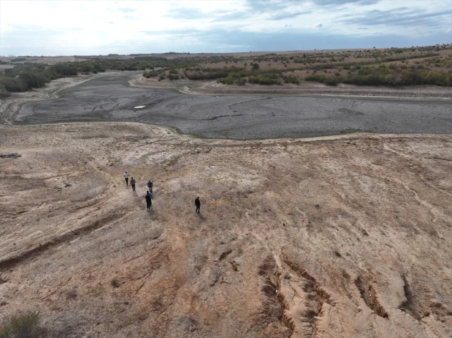 Edirne'de Hava İsyan Ettirdi: Şerbettar Göleti Tamamen Kurud...