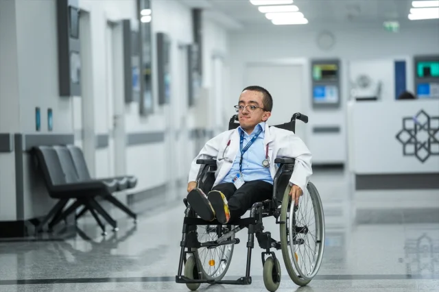 Hamza'nın Azmi Herkese İlham Oluyor