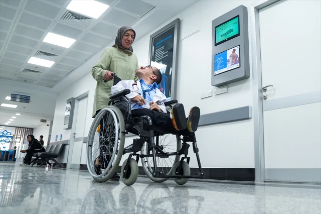 Hamza'nın Azmi Herkese İlham Oluyor