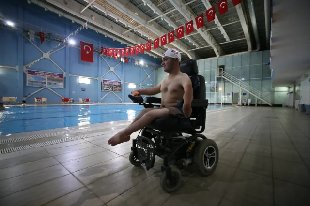 Gaziantepli Yüzücü Olimpiyat Hayaliyle Gökyüzüne Kulaç Atıyor