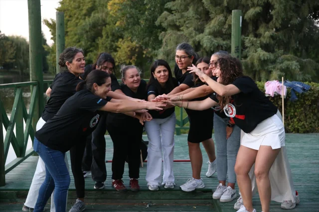 Sessiz Ejderhalar İstanbul'un Sularını Salladı