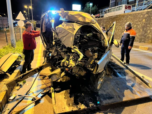 Zonguldak'ta Ürpertici Kaza Üst Geçitte İki Can Aldı