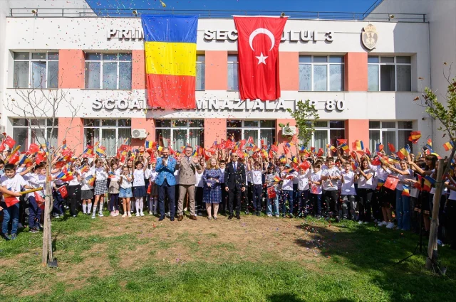 Türkçe Rüzgarı Romanya'da Esiyor: Yeni Eğitim Yılı Coşkusu