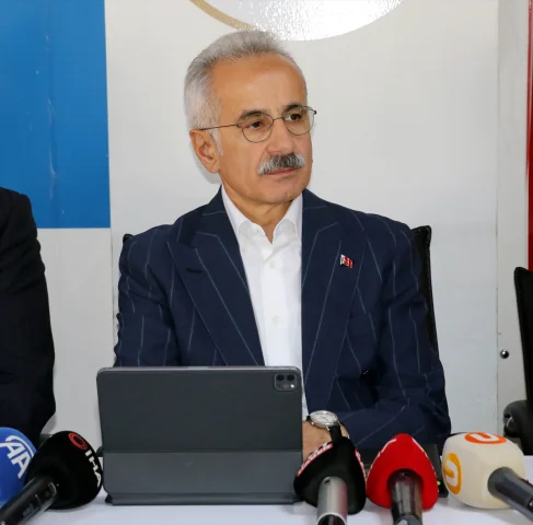 Bakan Uraloğlu Amasya'dan Seslendi: 'Gönüllere Dokunmak Önemli'