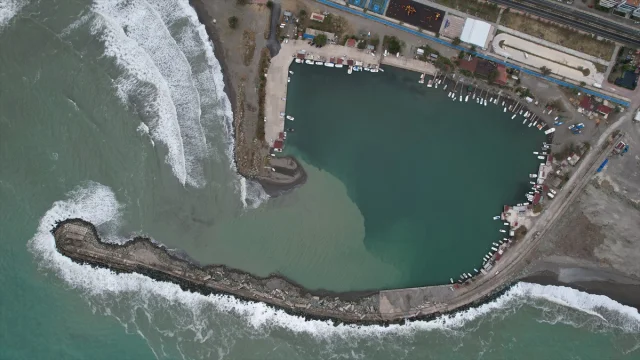 Karadeniz'de Fırtına Balıkçıların Planlarını Değiştirdi