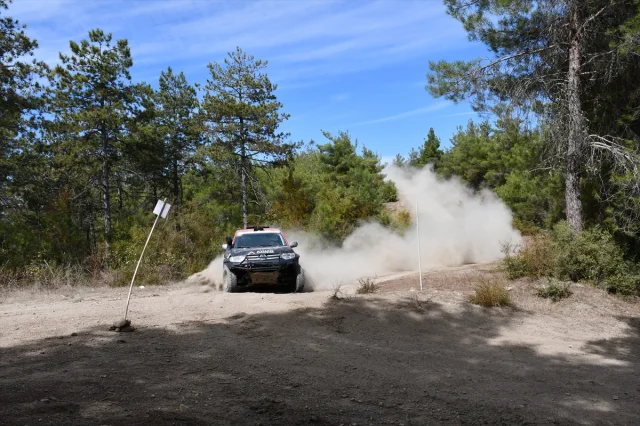 Vezirköprü'de Nefes Kesen Offroad Heyecanı Sürüyor!