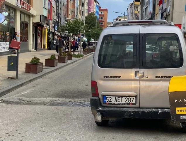 Ordu'da Trafik Kazası Korkuttu: Bisikletli Çocuk Yaralı