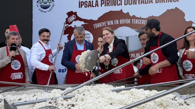 Edirne'de 6 Tonluk Pilav Festivali Damaklarda Şölen Yarattı