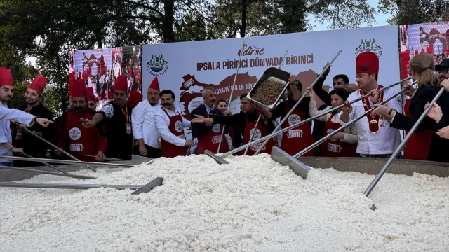 Edirne'de 6 Tonluk Pilav Festivali Damaklarda Şölen Yarattı