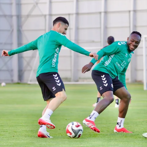 Konyaspor ve Başakşehir Karşılaşması Öncesi Son Hazırlıklar