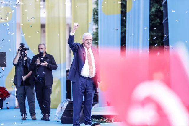 İYİ Parti Lideri Müsavat Dervişoğlu'ndan Mersin Mitinginde Ç...